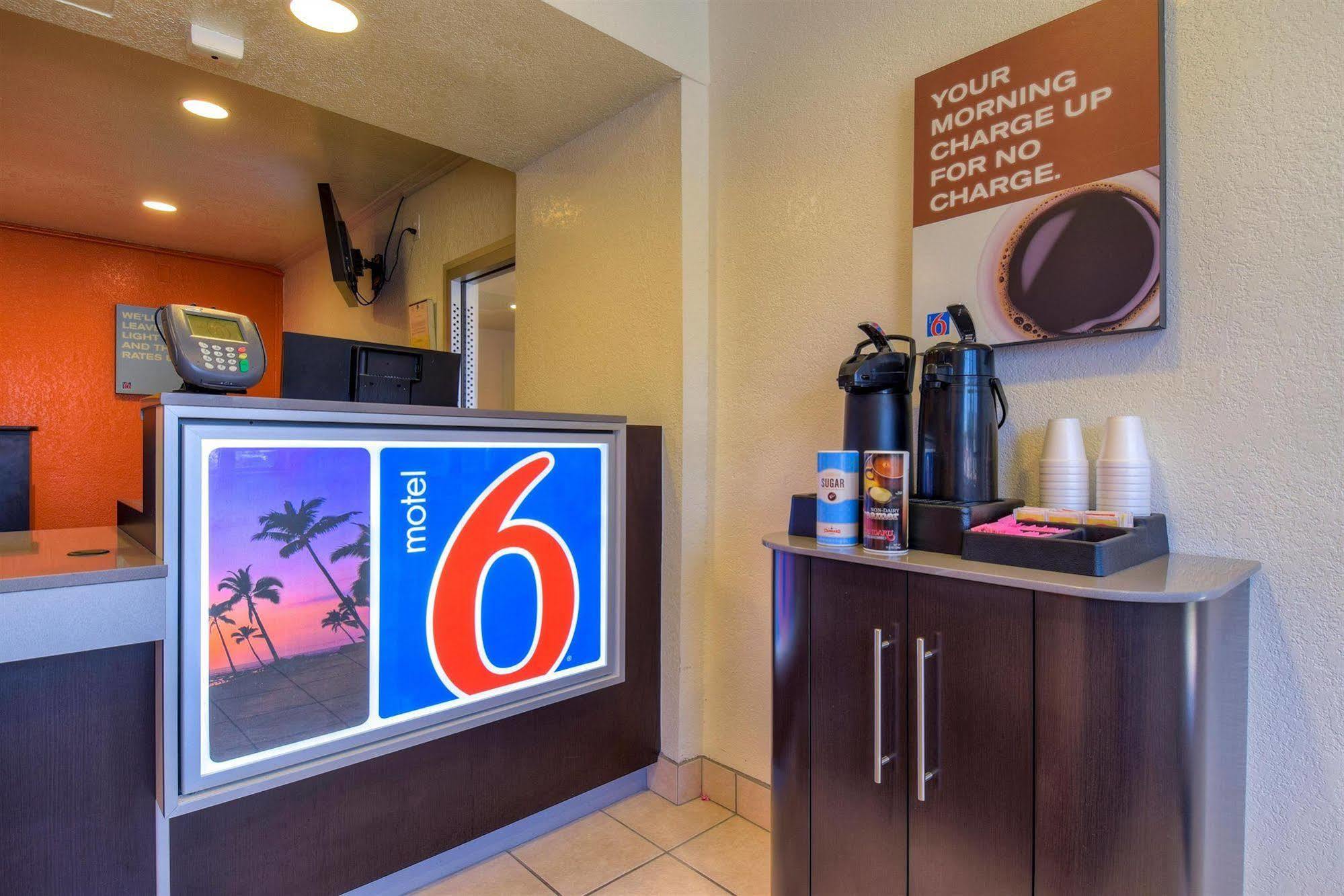 Motel 6-Jurupa Valley, Ca - Riverside West Exterior photo