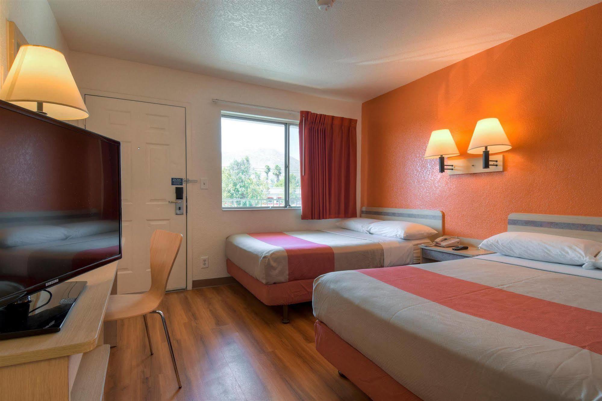 Motel 6-Jurupa Valley, Ca - Riverside West Exterior photo